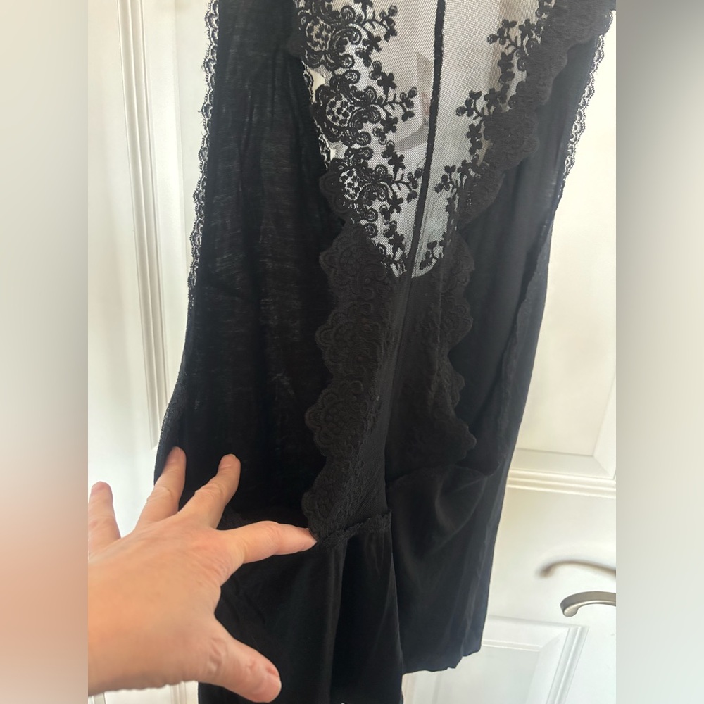 BKE Black Lace Trim Sleeveless Tank Top - Picture 6 of 6